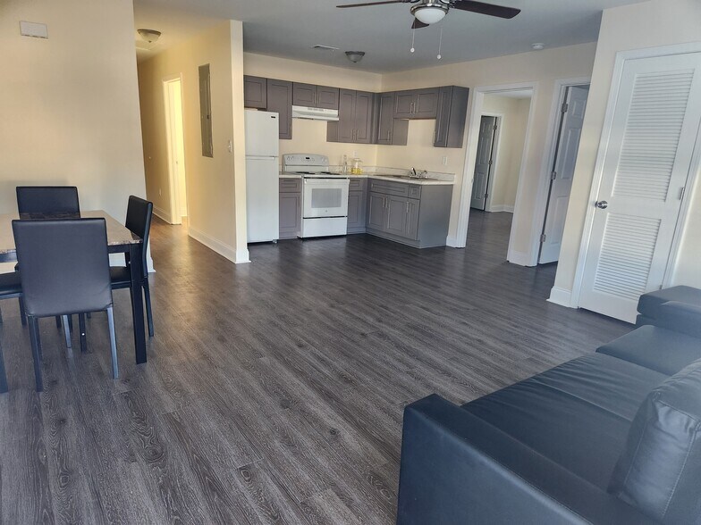 More Photos Of 106 Ronald Pride Blvd, Fort Valley Specialty For Sale