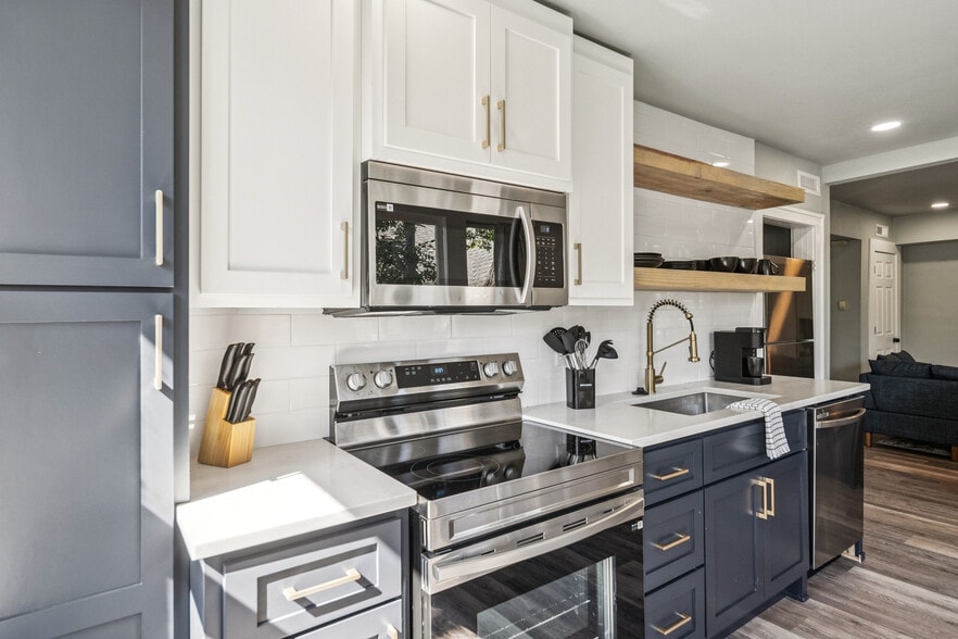 More Photos Of 1703 S Quaker Ave, Tulsa Apartments For Sale