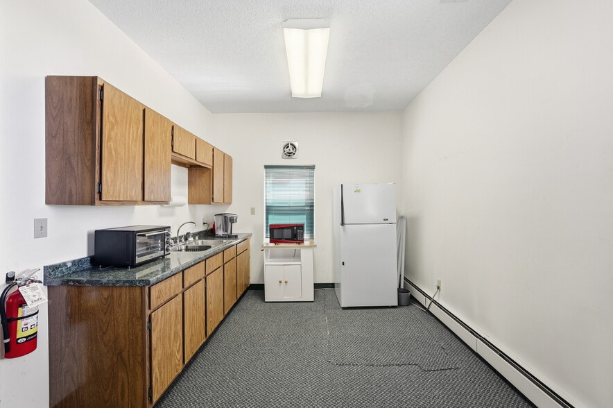 More Photos Of 628 California Ave, Pittsburgh Storefront Retail Residential For Sale