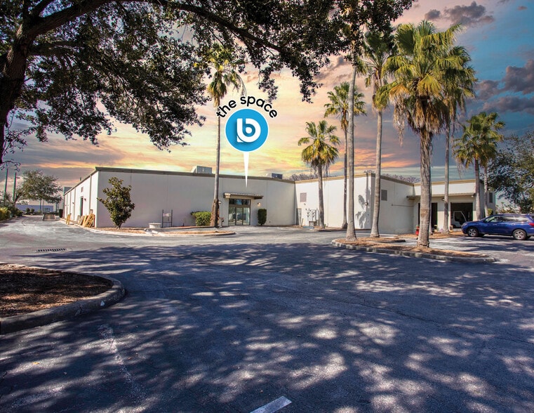 More Photos Of 9655 S Orange Blossom Trl, Orlando Showroom For Lease