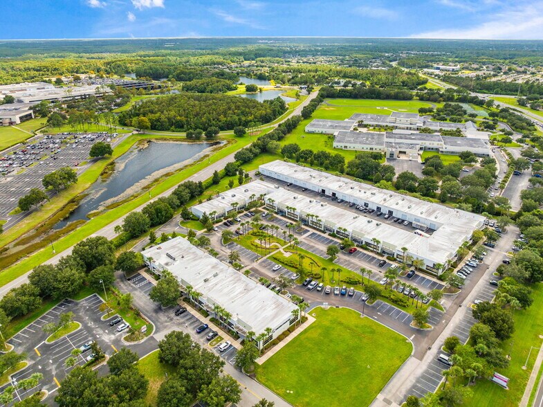 More Photos Of 11602 lake underhill Rd, Orlando Flex For Lease