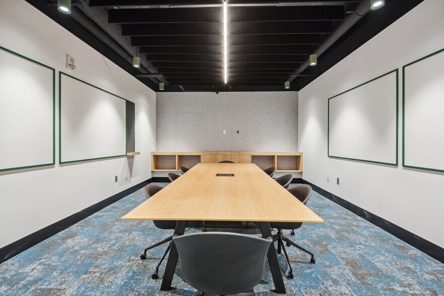 More Photos Of 8250 Manitoba St, Vancouver Flex For Lease