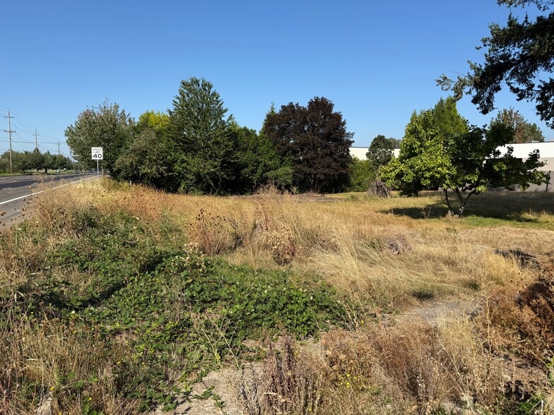 More Photos Of 18005 NE Sandy Blvd, Portland Land For Sale