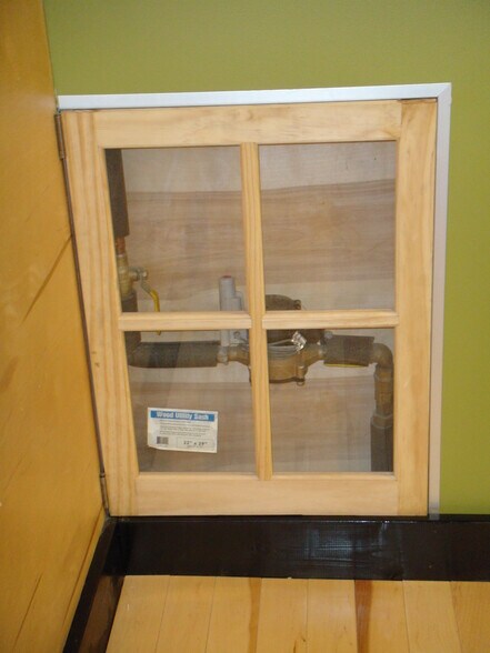 More Photos Of 716 W 34th St, Minneapolis Storefront Retail Office For Lease