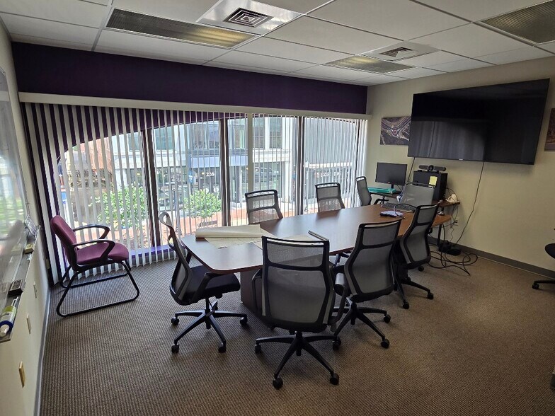 More Photos Of 243 Front St, Wilmington Office For Sale