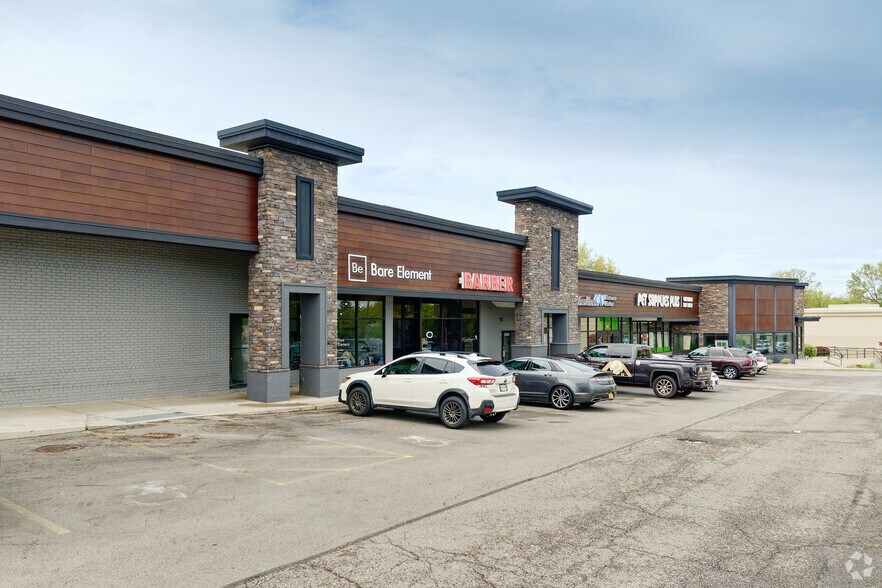 More Photos Of 1942-1956 W Ridge Rd, Rochester Storefront For Lease