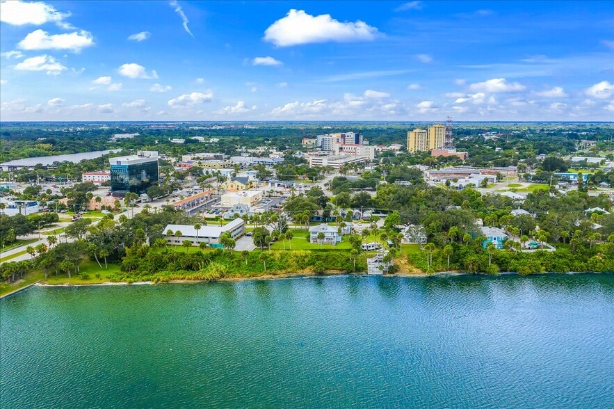 More Photos Of 1811 Riverview Dr, Melbourne Office Residential For Sale