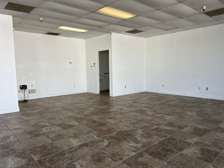 More Photos Of 3121 Yosemite Blvd, Modesto Unknown For Lease