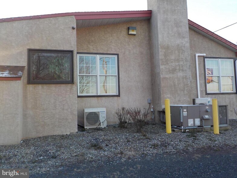 More Photos Of 1441 S West End Blvd, Quakertown Restaurant For Sale