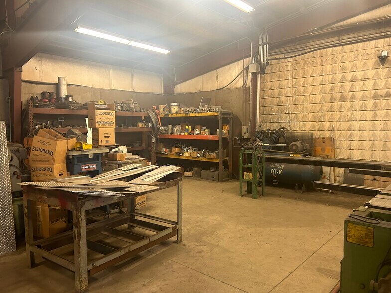 More Photos Of 5281 Lincoln St, Denver Manufacturing For Lease