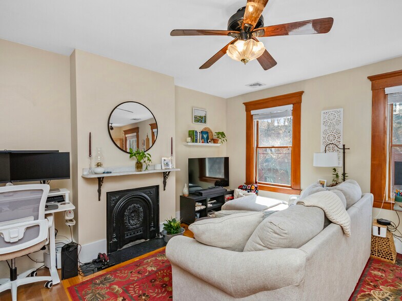 More Photos Of 43 Chestnut St, Boston Apartments For Sale