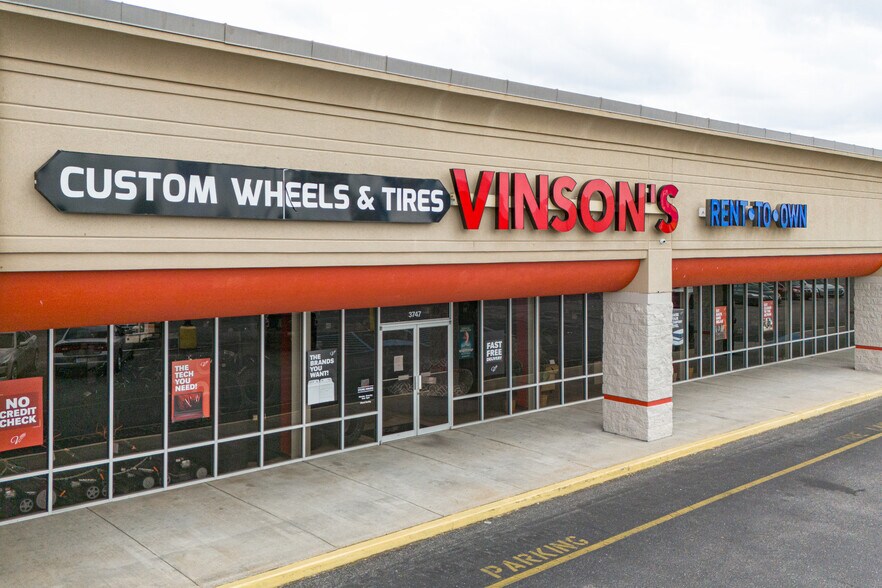 More Photos Of 3705-3789 Eastern Blvd, Montgomery Unknown For Lease