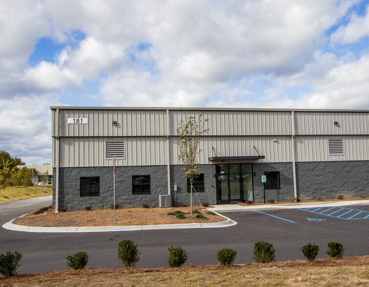More Photos Of 181 Newland Rd, Columbia Warehouse For Lease