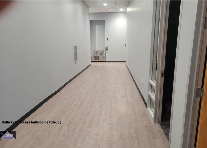 More Photos Of 1717 W 7th St, Joplin Storefront For Lease