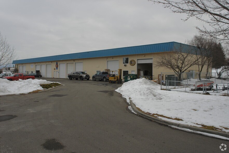 More Photos Of 2224 N Locust Rd, Spokane Valley Warehouse For Lease