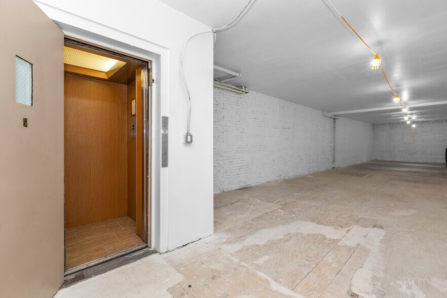 More Photos Of 14 E 34th St, New York Office For Lease