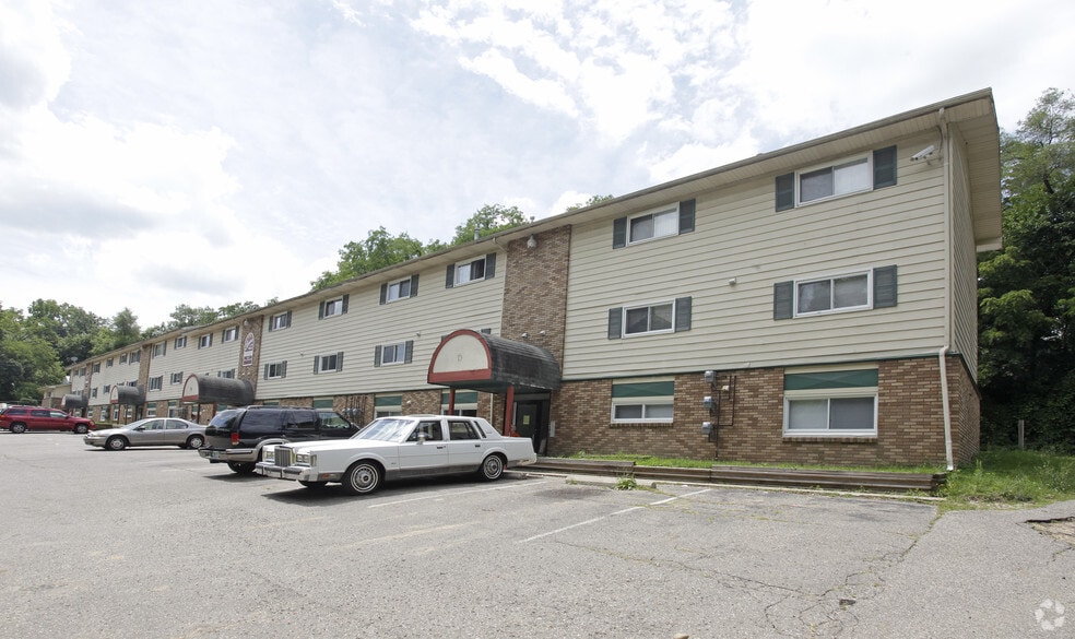 More Photos Of 525 N Arlington St, Kalamazoo Apartments For Sale