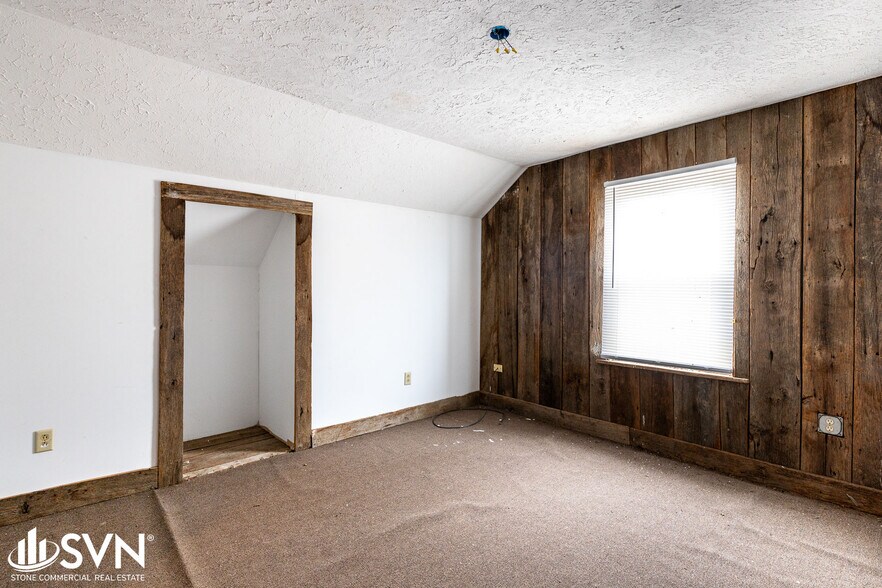 More Photos Of 331 Versailles Rd, Frankfort Office For Sale