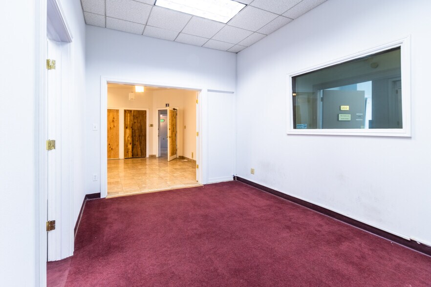 More Photos Of 1307-1311 Sutter St, San Francisco Storefront Retail Office For Sale