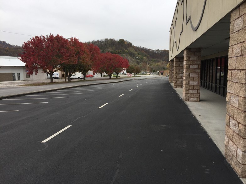 More Photos Of 935 Wilcox Ct, Kingsport Unknown For Lease