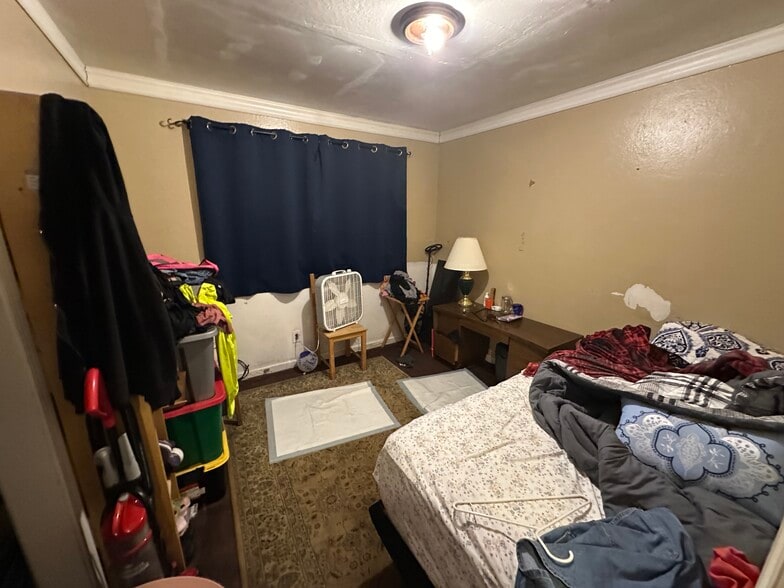 More Photos Of 3620 Elkhorn Blvd, North Highlands Dormitory For Sale