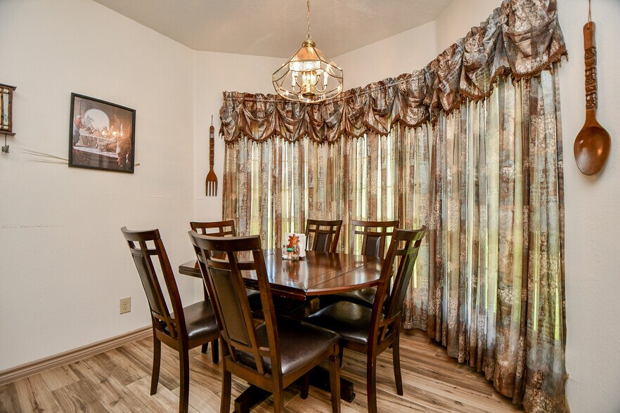 More Photos Of 540 Chisolm Trl, Wallis Manufactured Housing Mobile Home Park For Sale