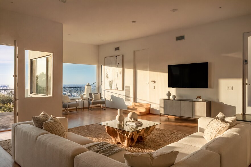 More Photos Of 2000 Wattles Dr, Los Angeles Flex For Sale