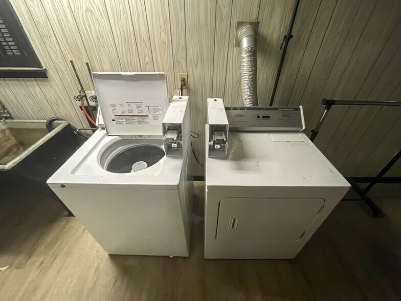 More Photos Of 1412 Connecticut St, Gary Apartments For Sale