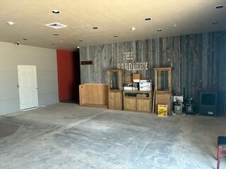 More Photos Of 450 W Main St, Torrey Restaurant For Sale