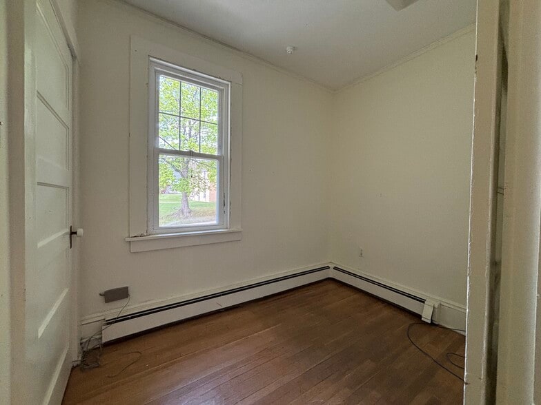 More Photos Of 60 Cottage St, Great Barrington Office For Sale