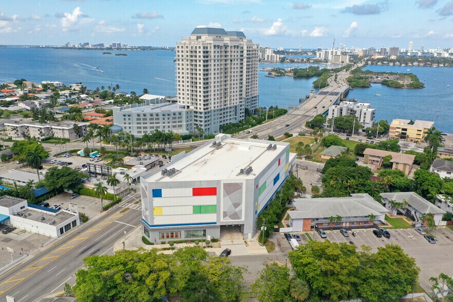 More Photos Of 1100 NE 79th St, Miami Self Storage For Lease