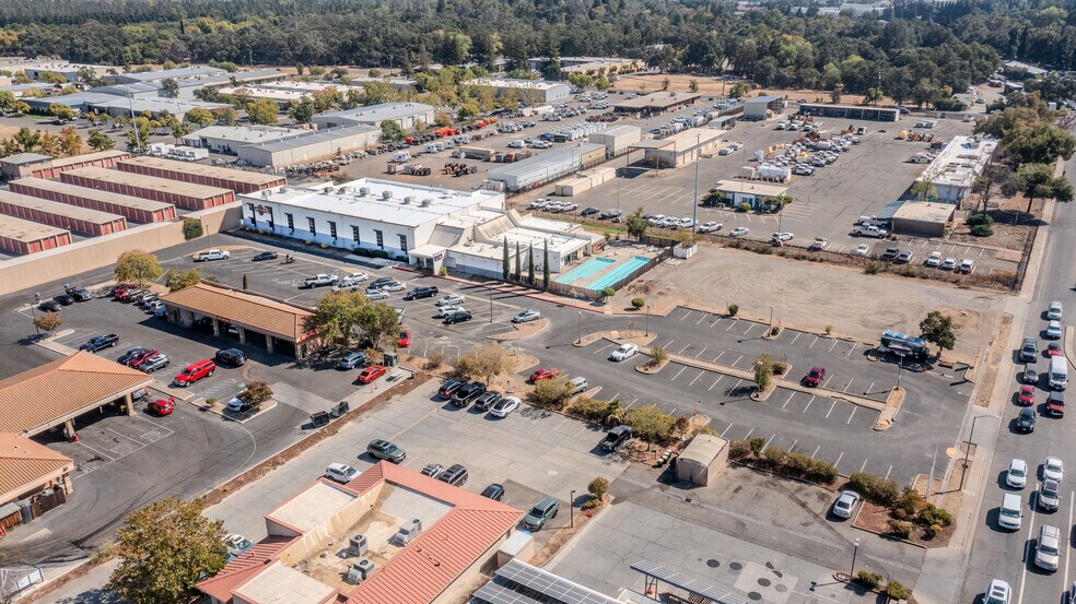More Photos Of 1026 Skyway, Chico Health Club For Sale