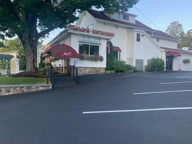 More Photos Of 429 Canada St, Lake George Restaurant For Sale