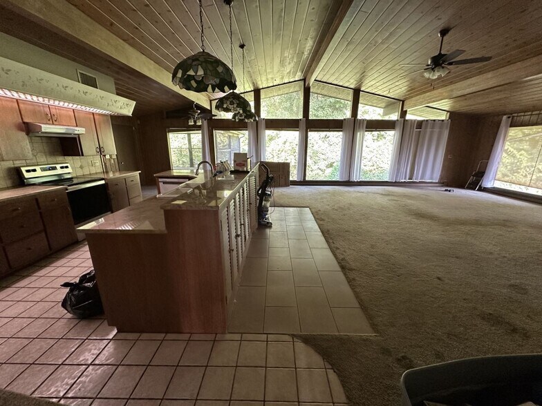 More Photos Of 4730 Scottdale Rd, Saint Joseph Specialty For Sale