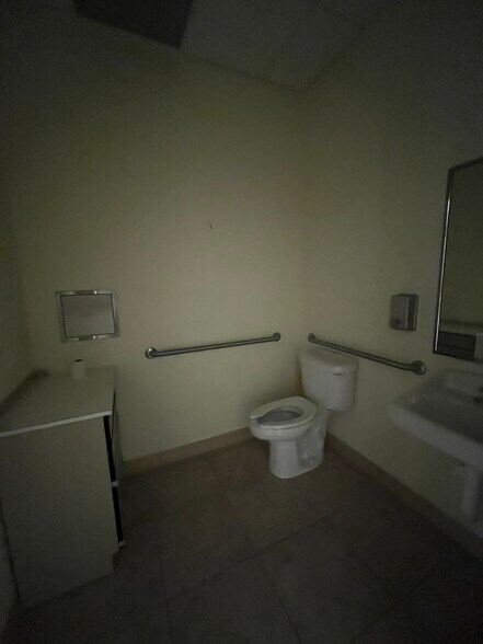 More Photos Of 2405 N Courtenay Pky, Merritt Island Medical For Sale