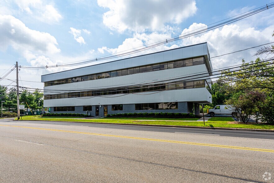 More Photos Of 333 Littleton Rd, Parsippany Office For Lease