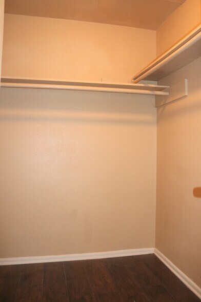 More Photos Of 216 Lucas St, San Antonio Apartments For Sale