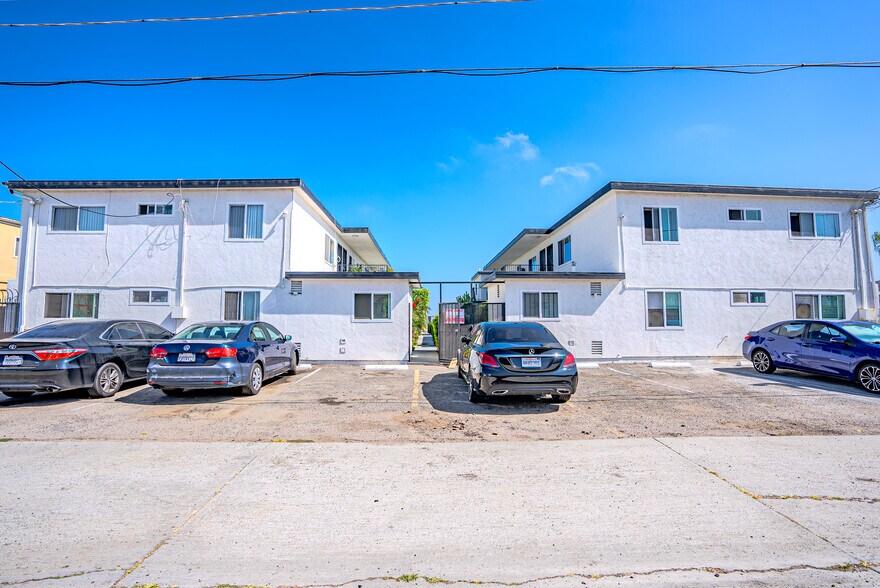 More Photos Of 725-727 Boulevard Ave, Imperial Beach Apartments For Sale