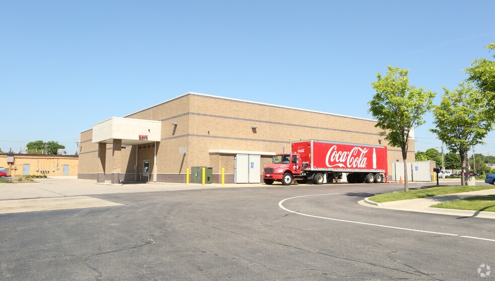 More Photos Of 33239 8 Mile Rd, Livonia Drugstore For Lease