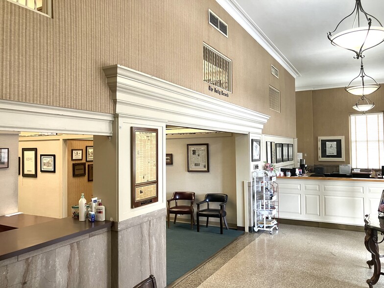 More Photos Of 99 W Broad St, Dunn Office For Sale