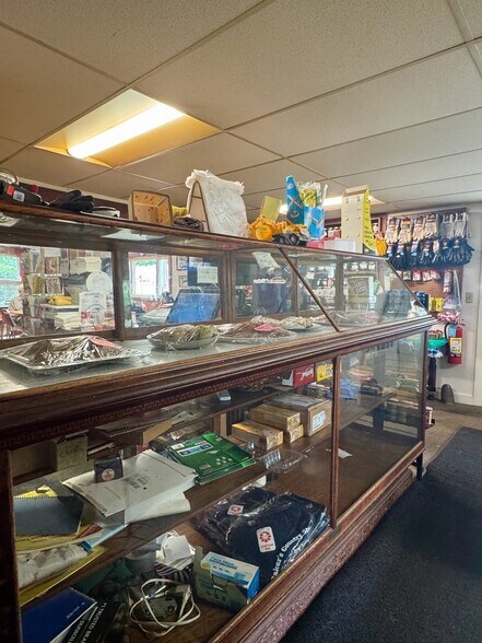 More Photos Of 101 River St, Conway Convenience Store For Sale