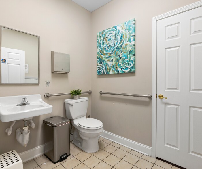 More Photos Of 3505 Duluth Park Ln, Duluth Office For Sale