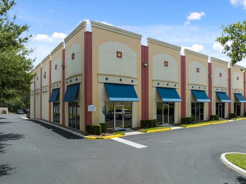 More Photos Of 6614 Kingspointe Pky, Orlando Distribution For Lease
