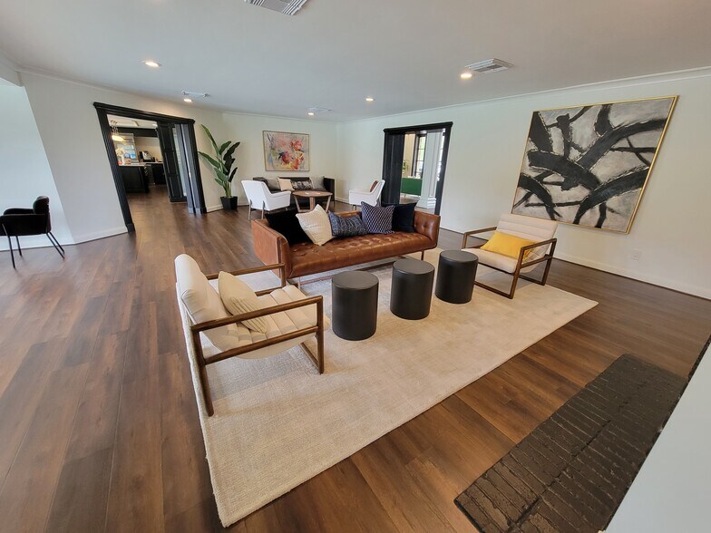 More Photos Of 23122 Valley Ranch Pky, Porter Coworking Space