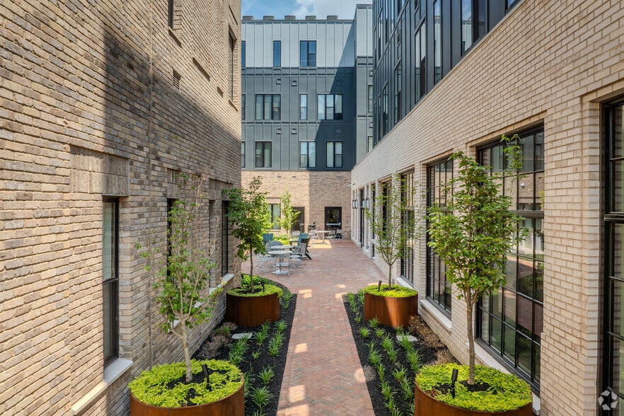 More Photos Of 850 Jaeger St, Columbus Apartments For Lease
