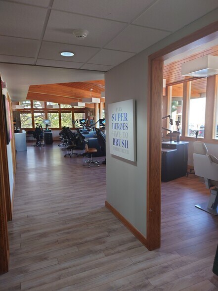More Photos Of 2021 Clubhouse Dr, Greeley Office For Sale