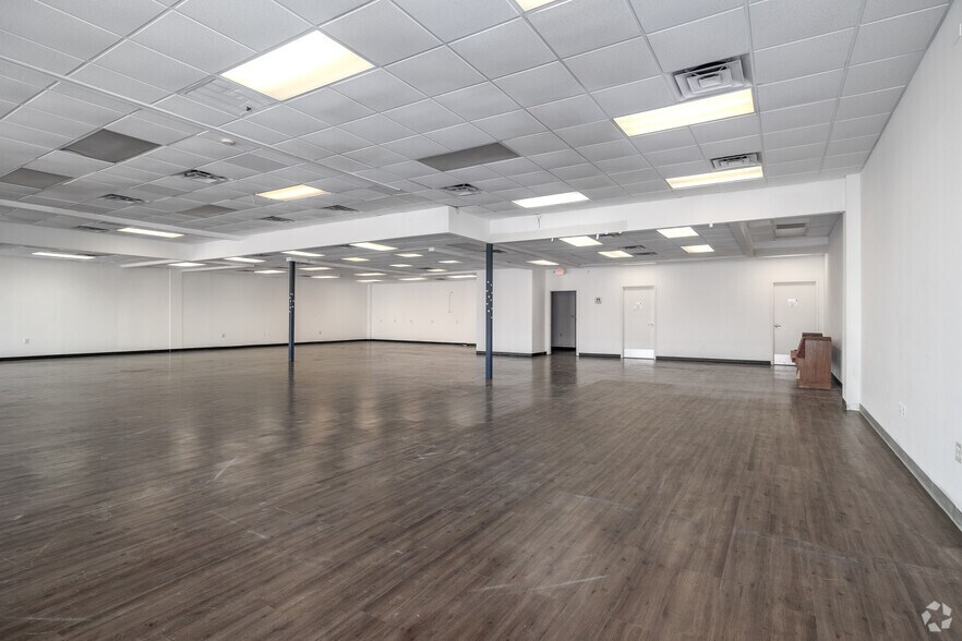 More Photos Of 3700-3780 NW Loop 410, San Antonio Unknown For Lease