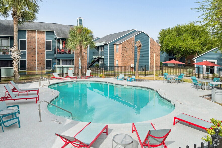 More Photos Of 6947 Everhart Rd, Corpus Christi Apartments For Sale