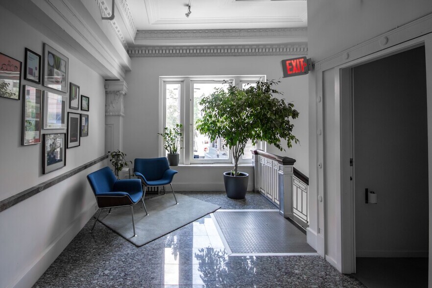 More Photos Of 402 W Pender St, Vancouver Office Residential For Sale