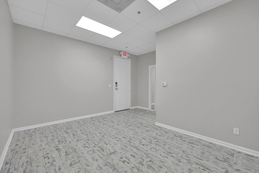 More Photos Of 701 Market St, Saint Augustine Loft Creative Space For Sale